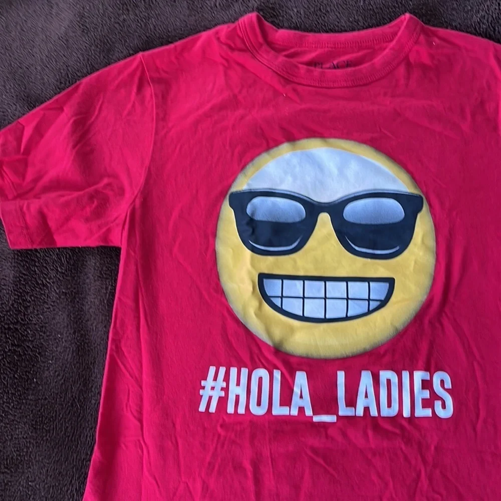 Boys tee emoji 😬